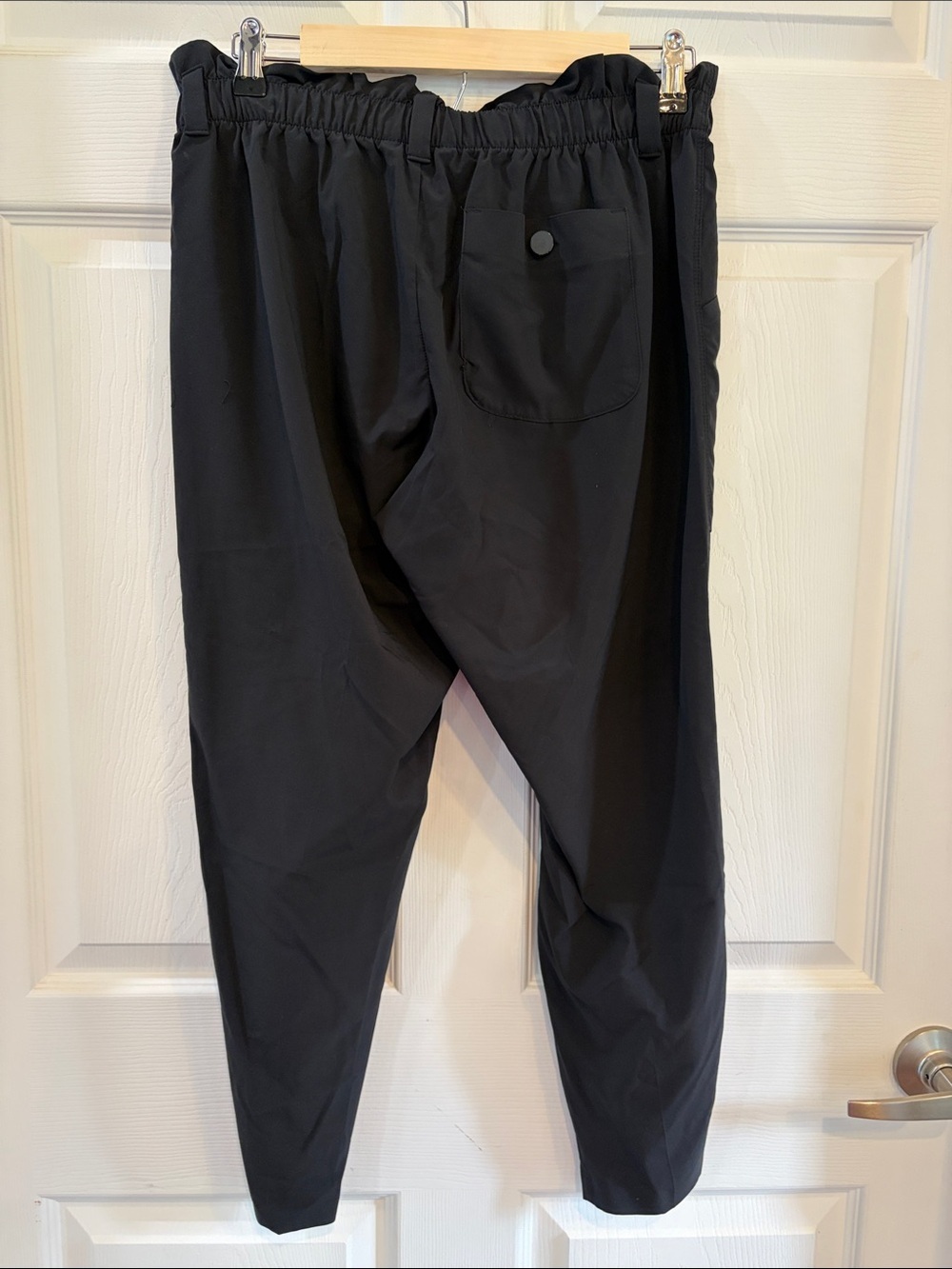 Athleta Black Paperbag Waist Women’s Pants - Picture 3 of 5